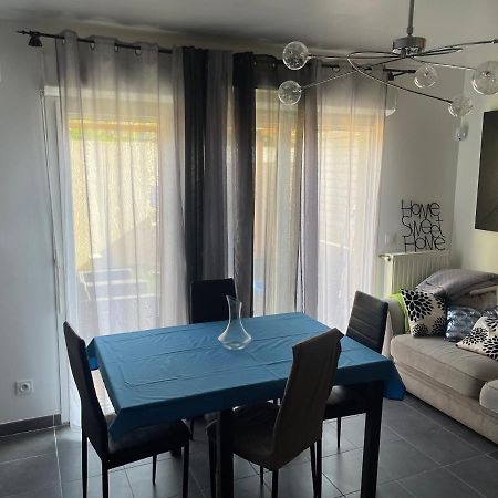 Chambre Agreable Avec Jacuzzi Marseille Ngoại thất bức ảnh