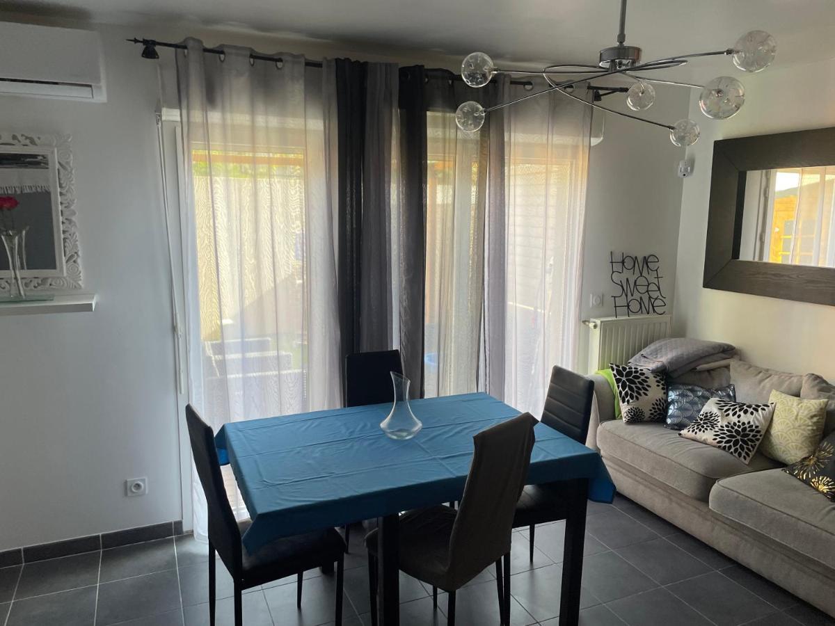 Chambre Agreable Avec Jacuzzi Marseille Ngoại thất bức ảnh